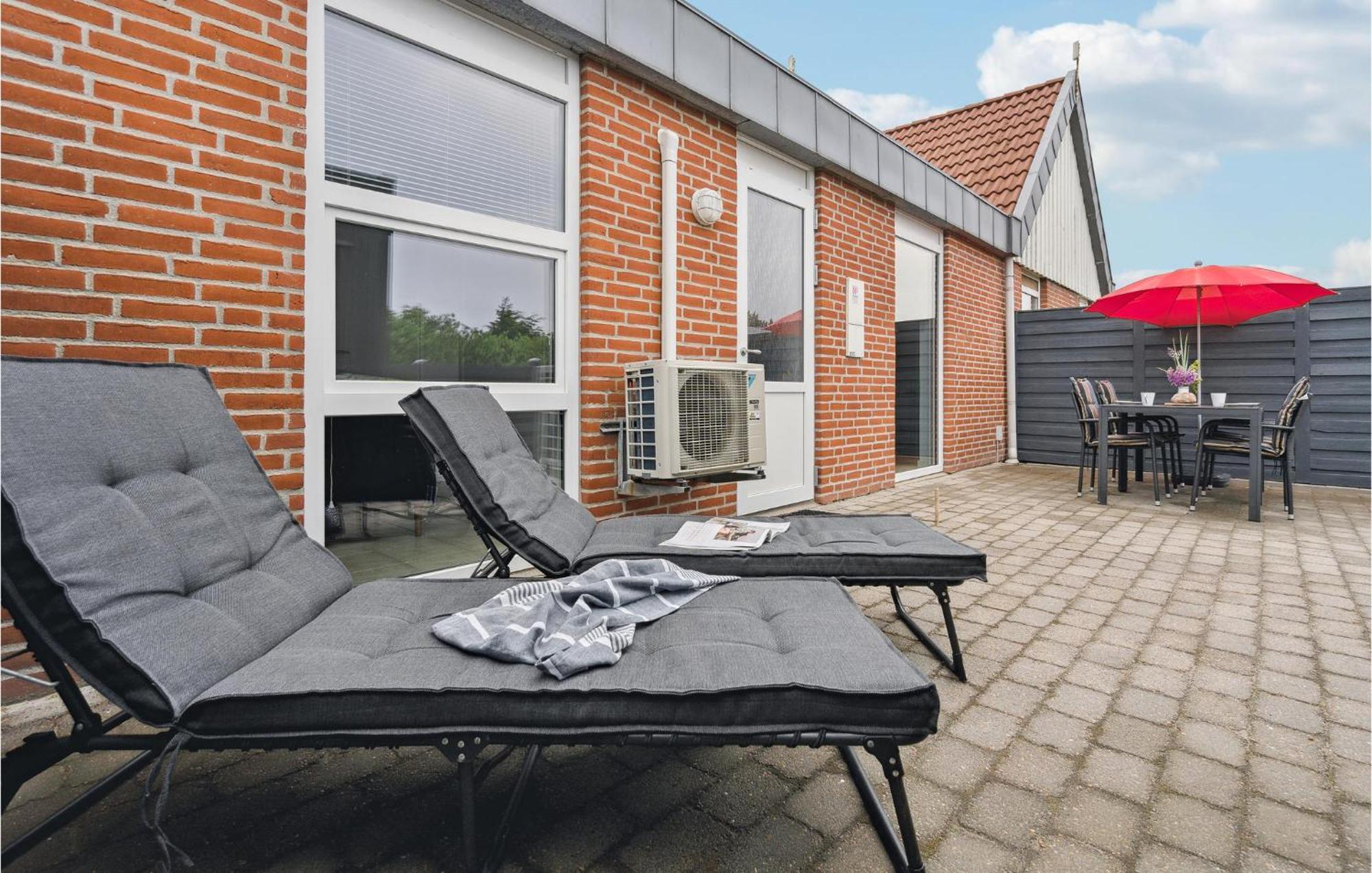 Amazing Home In Hvide Sande With Wifi Bjerregård Exterior foto